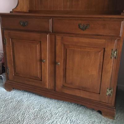 Lot 46 - Heywood Wakefield Hutch