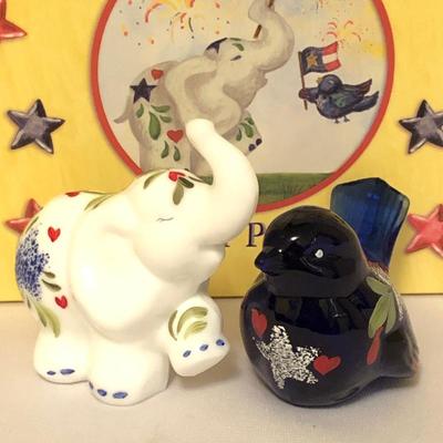 Lot 51 - Fenton Figurines