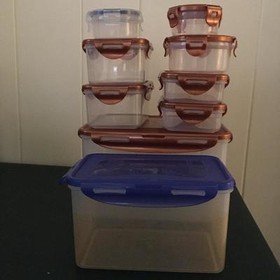  Lot 60 - Lock & Lock Storage Containers