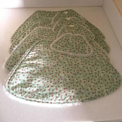  Lot 61 - Country Kitchen Decor 