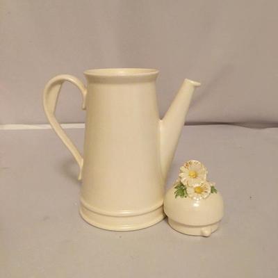  Lot 69 - Daisy Dishes & Weymouth Canister