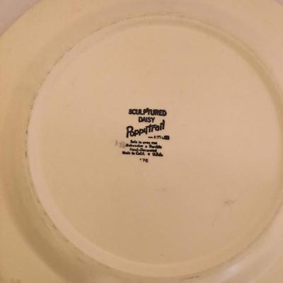  Lot 69 - Daisy Dishes & Weymouth Canister