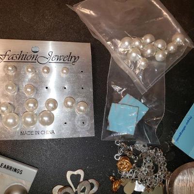 Earring Lot