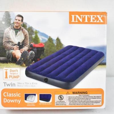 Twin Air Mattress by Intex. 8.75" Classic Downy Inflatable Airbed - New