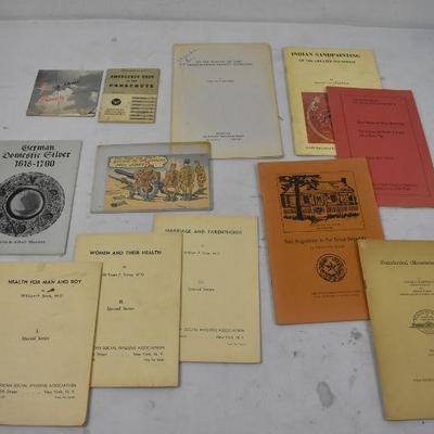 12 Piece Vintage Lot: 11 Booklets & 1 Postcard