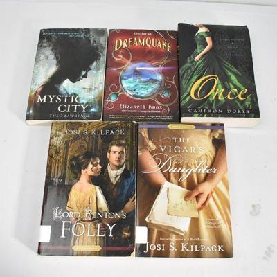 5 Paperback Fiction Books: Mystic City -to- The Vicar's Daughter