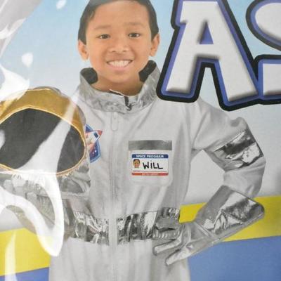 Childrens Astronaut Role Play Set by Melissa & Doug - New