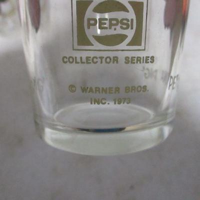 Lot 2 - Looney Tunes Glasses 1973 Warner Bros