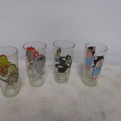 Lot 2 - Looney Tunes Glasses 1973 Warner Bros