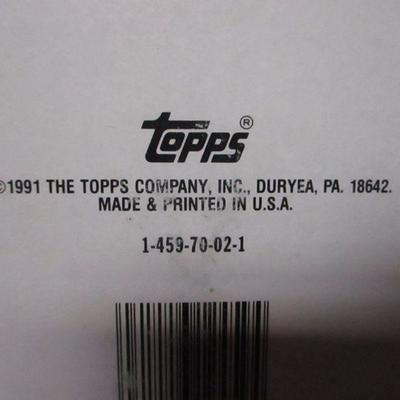 Lot 6 - Topps 1991 Desert Storm Trading Cards Stickers