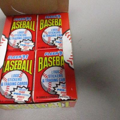 Lot 8 - Donruss & Fleer 1990's Baseball Cards