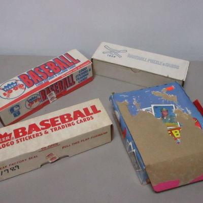 Lot 11 - Baseball Sports Cards 1980's