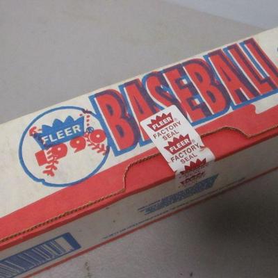 Lot 11 - Baseball Sports Cards 1980's