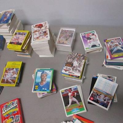 Lot 13 - Collection Of Open Loose Sports Cards