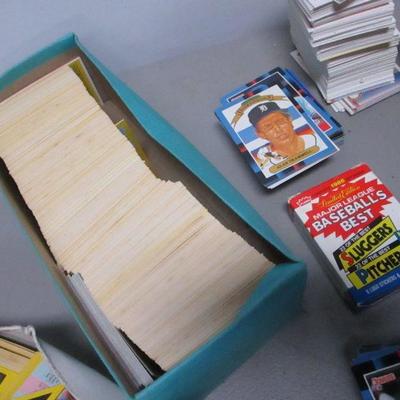 Lot 13 - Collection Of Open Loose Sports Cards