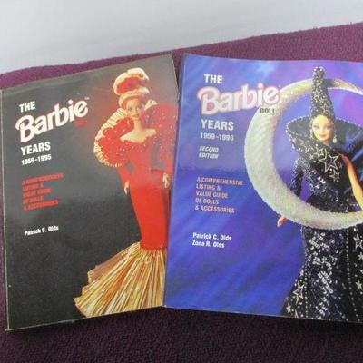 Lot 12 - Barbie Collector Books & Magazines