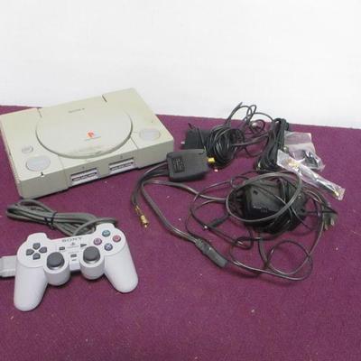Lot 18 - Sony Play Station Game