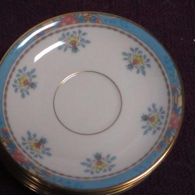 Lot 20 - Lenox Dishes