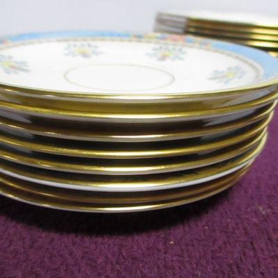 Lot 20 - Lenox Dishes