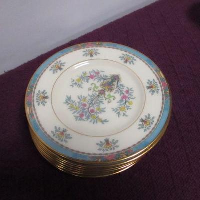 Lot 20 - Lenox Dishes