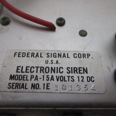 Lot 22 - ROYCE 23 Channel CB Radio Transceiver &  Federal signal Director PA-15A