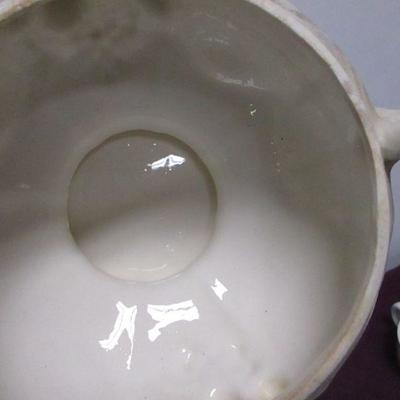 Lot 27 - Ceramic Soup Tureen With Spoon & Underplate