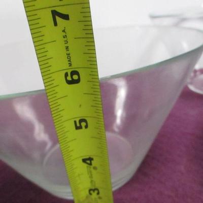 Lot 28 - Heavy Glass Dessert or Salad Bowls