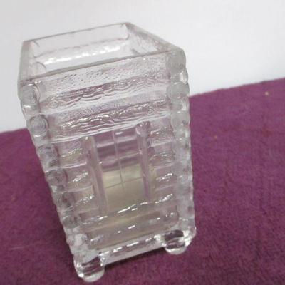 Lot 29 - Lot Of Cut & Formed Glass - Log Cabin Pattern