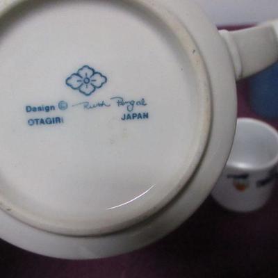 Lot 30 - Lot Of Coffee Tea Mugs