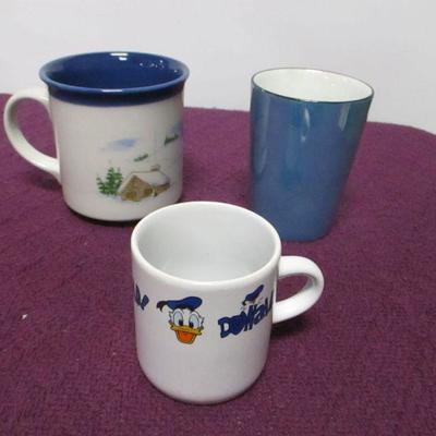 Lot 30 - Lot Of Coffee Tea Mugs