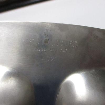 Lot 33 - Kitchen Items