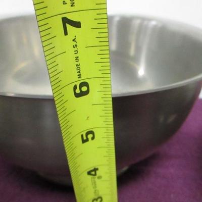 Lot 33 - Kitchen Items