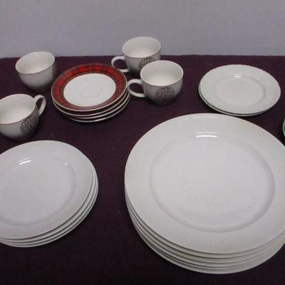 Lot 37 - Mixed Lot Of Cups & Dishes