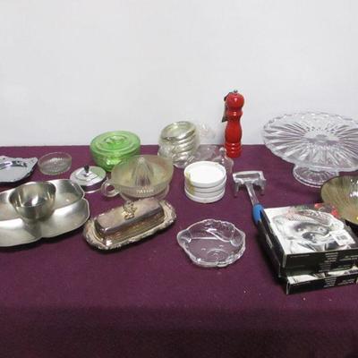 Lot 43 - Home Decor Items