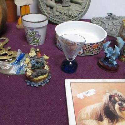 Lot 44 - Home Decor Items