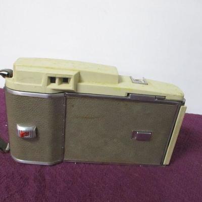 Lot 58 - Polaroid Land Camera 800
