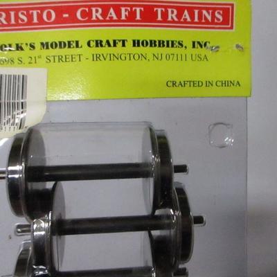 Lot 74 - Train Supplies