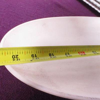 Lot 82 - Dishes Serving Plate & Electronic Knife Sharpener