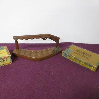 Lot 86 - Pipe Holder Gun Shaped