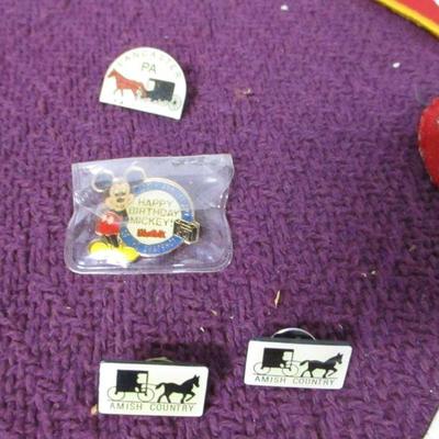 Lot 90 - Various Patches & Pins