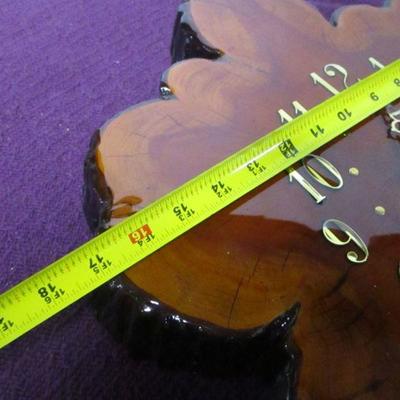 Lot 106 - Wood Battery Operated Clock