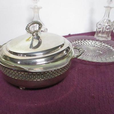 Lot 114 - Decorative Formed Glass