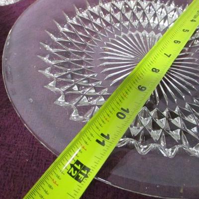 Lot 114 - Decorative Formed Glass