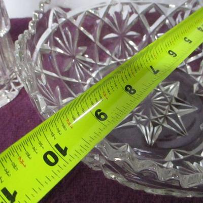 Lot 114 - Decorative Formed Glass