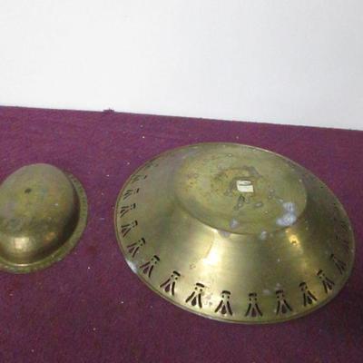 Lot 119 - Copper Serving Bowl & Wall Decor