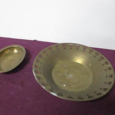 Lot 119 - Copper Serving Bowl & Wall Decor