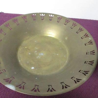 Lot 119 - Copper Serving Bowl & Wall Decor