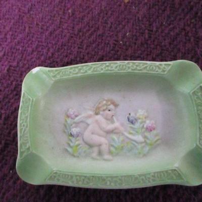 Lot 122 - Porcelain/Ceramic Home Decor 