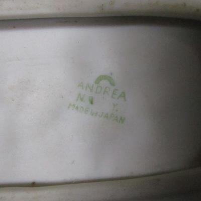 Lot 122 - Porcelain/Ceramic Home Decor 