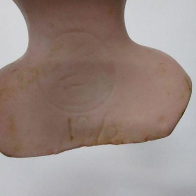 Lot 146 - Doll Heads